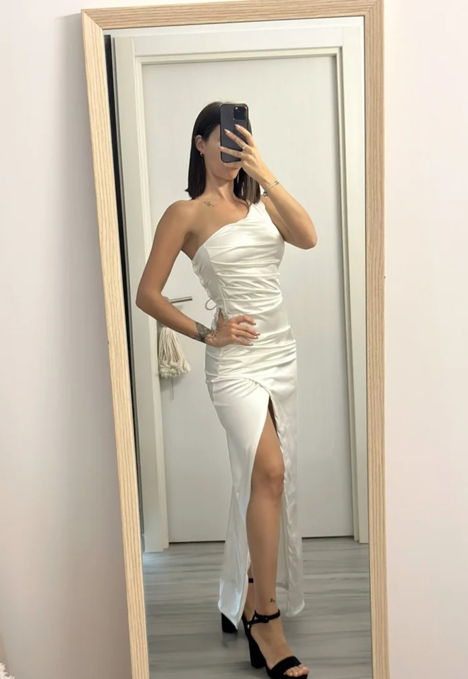 VESTIDO Un Hombro Jani