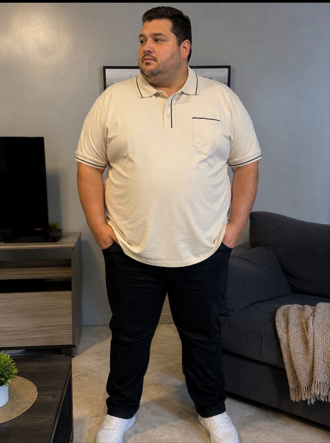 Chomba jersey peinado con vivos y bolsillo talle especial polo