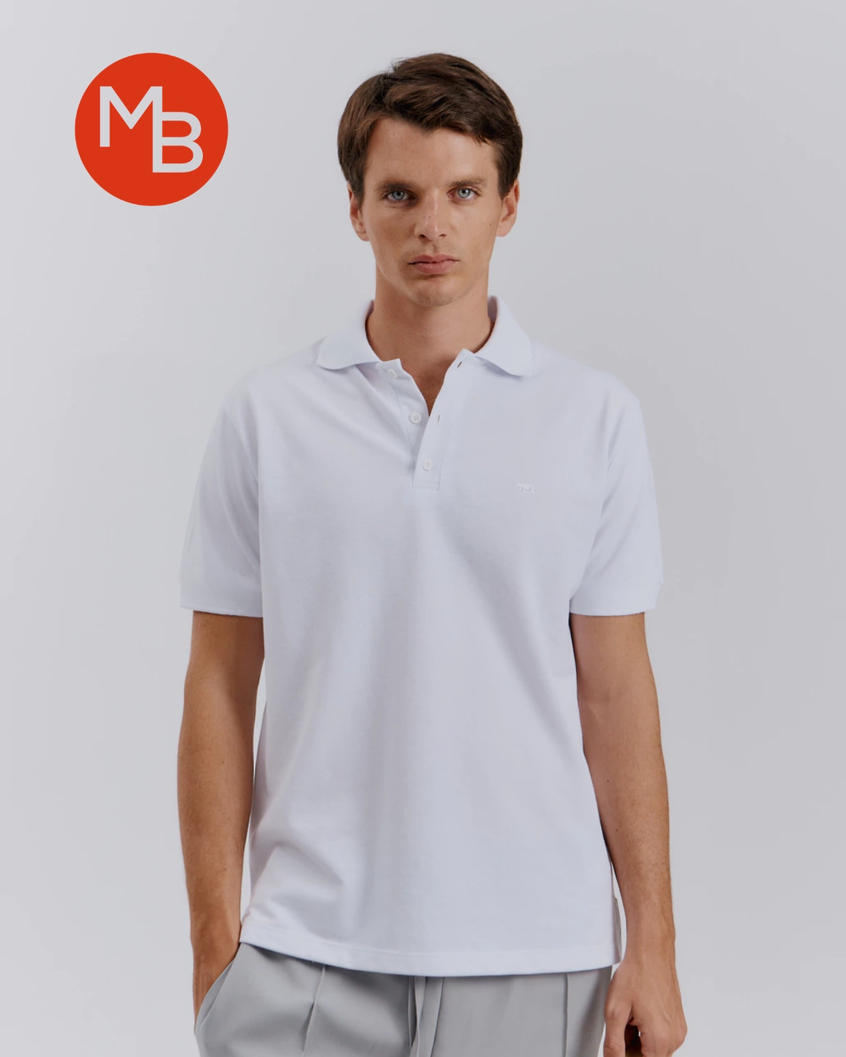 CHOMBA BLANCA DE PIQUE