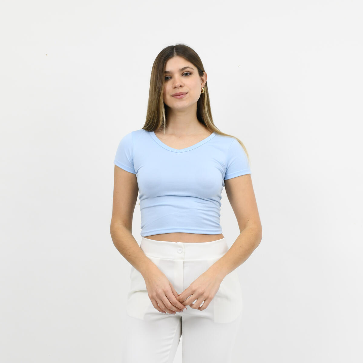 Remera cuello V manga corta por talle 1, 2 y 3 modal soft 2026