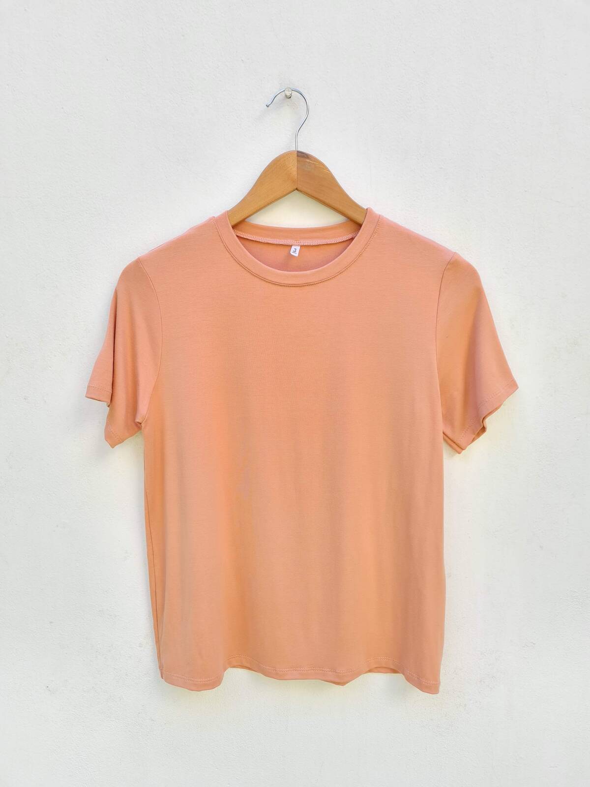 Remera básica cuello redondo FW'22