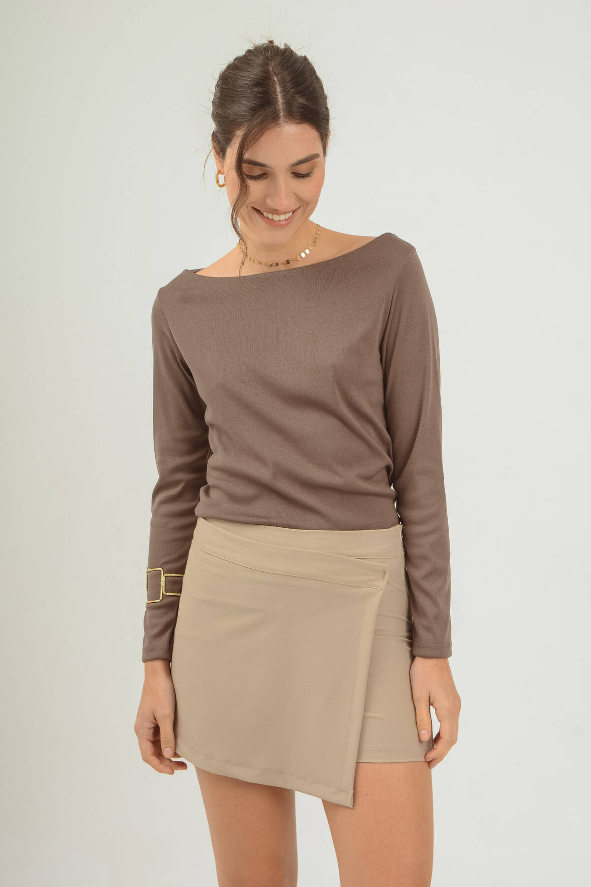 Remera de micro rib con cuello bote