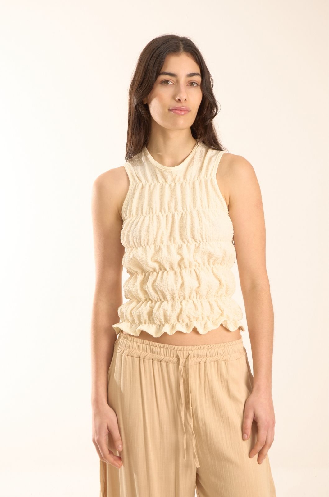 Musculosa de hawaii con frunces en delantero y espalda