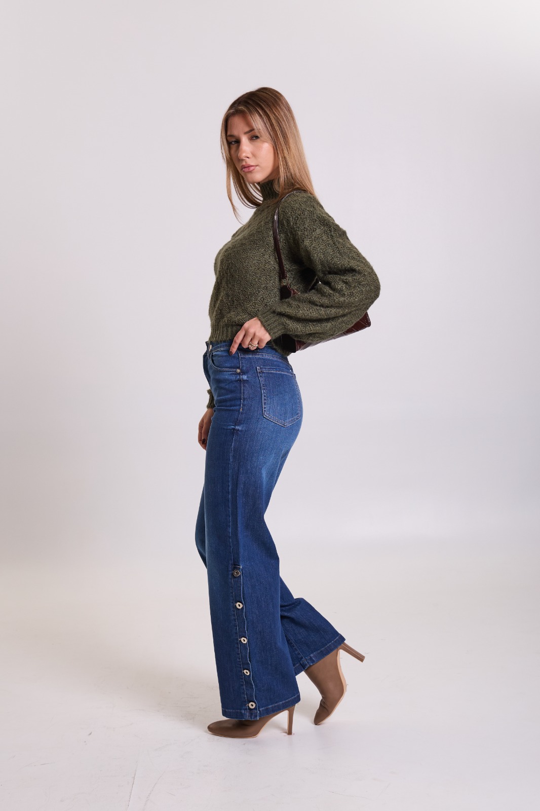 WIDE LEG