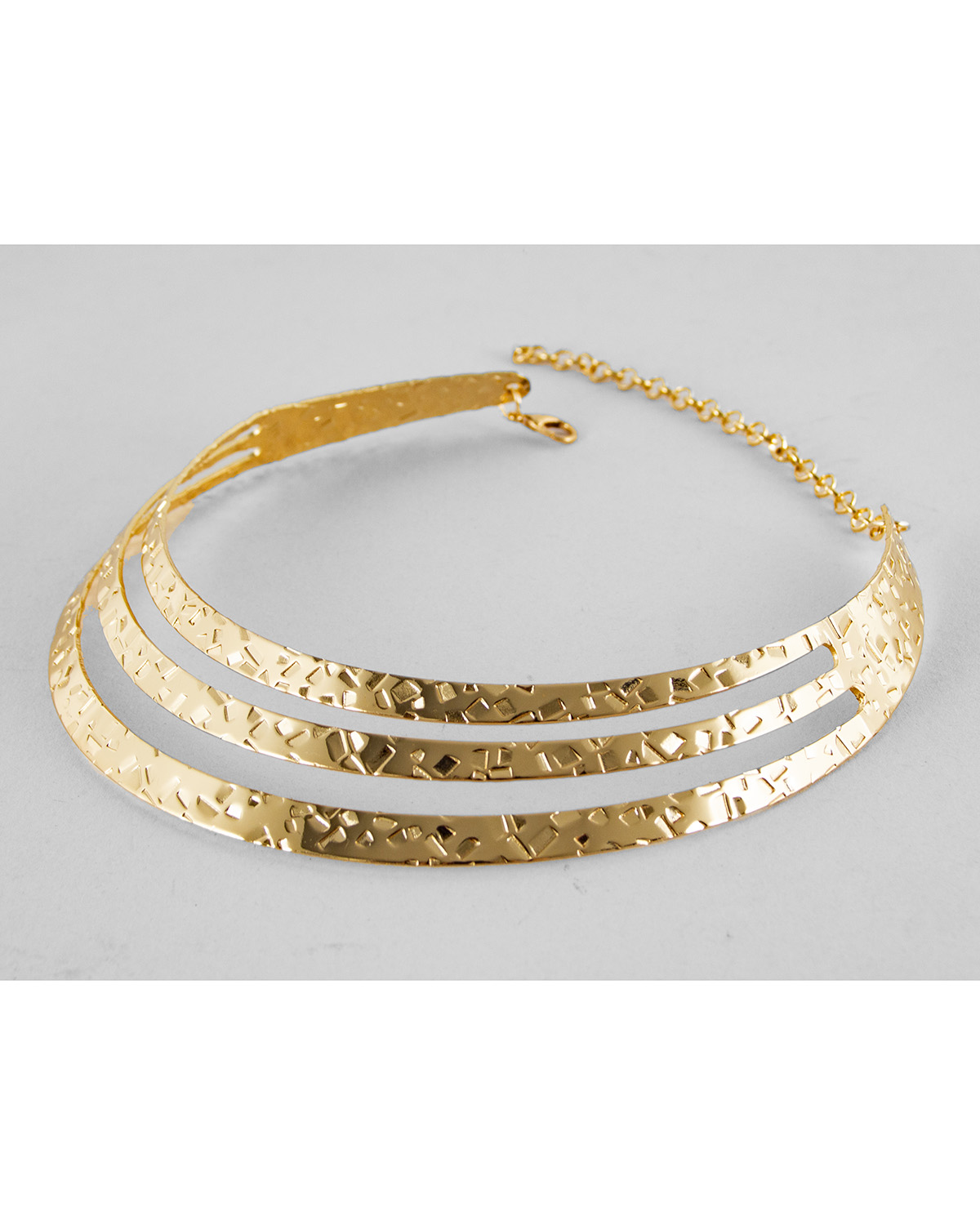 Collar rígido