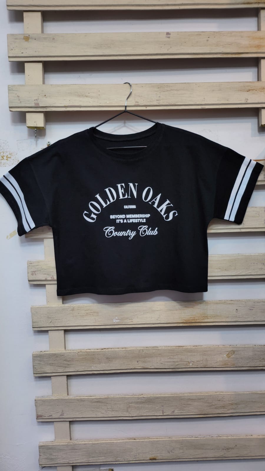 Remera croptop GOLDEN OAKS