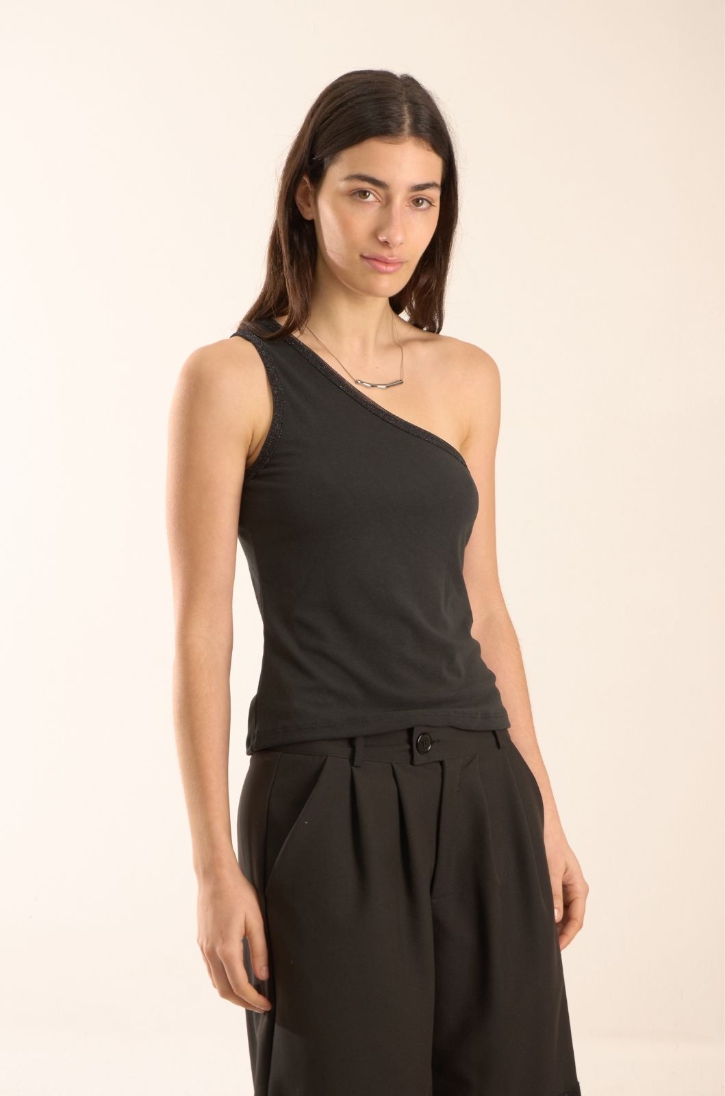 Musculosa de tejido de punto de un hombro con microtul