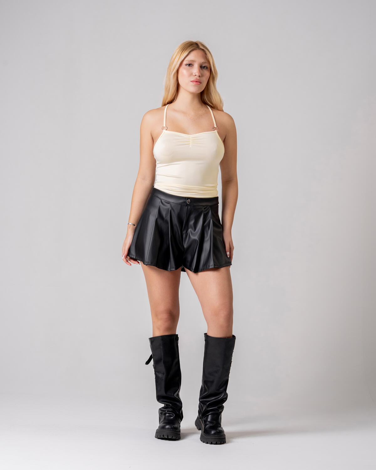 Short Pollera Pinza PU