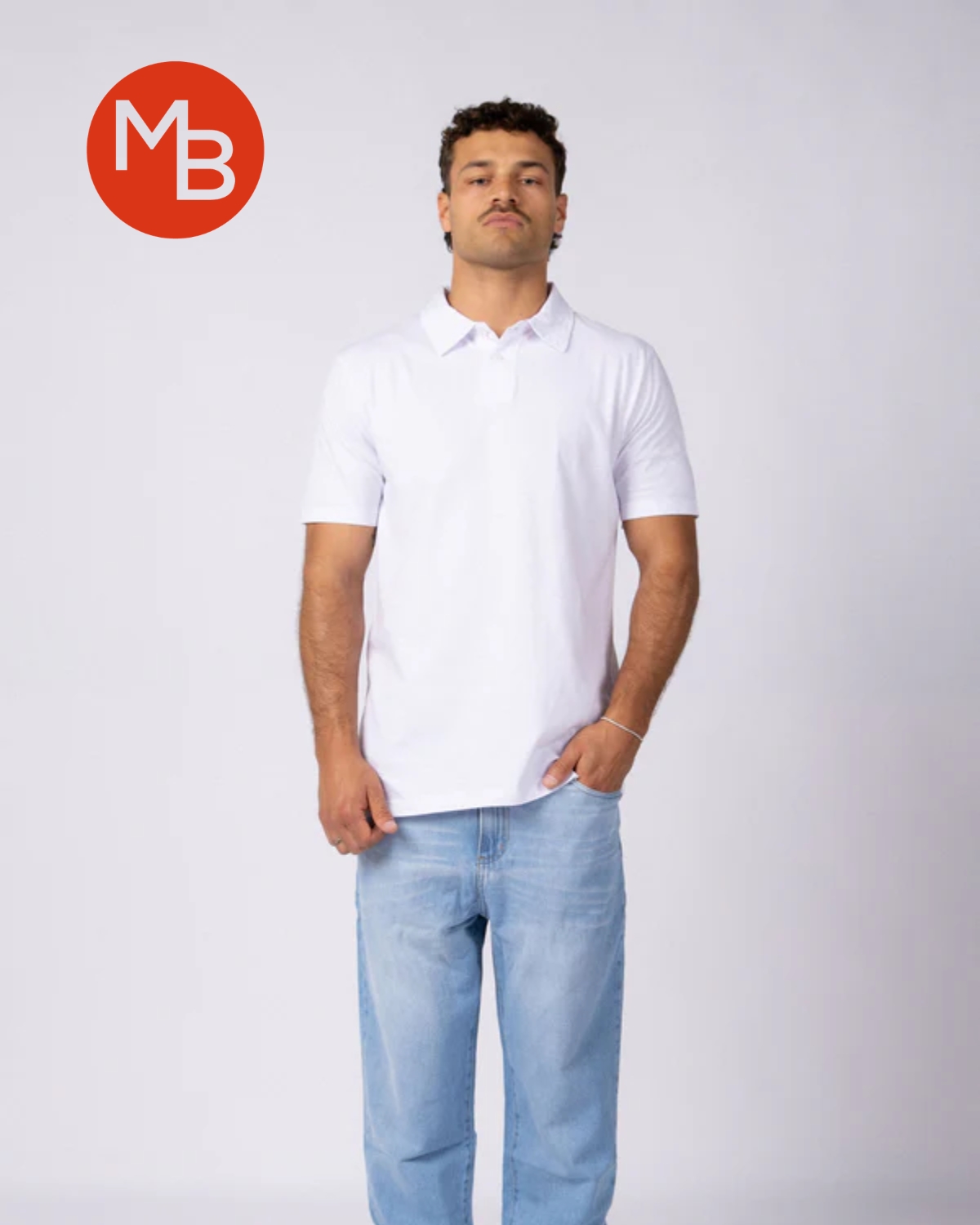 CHOMBA DE PIQUE BLANCA