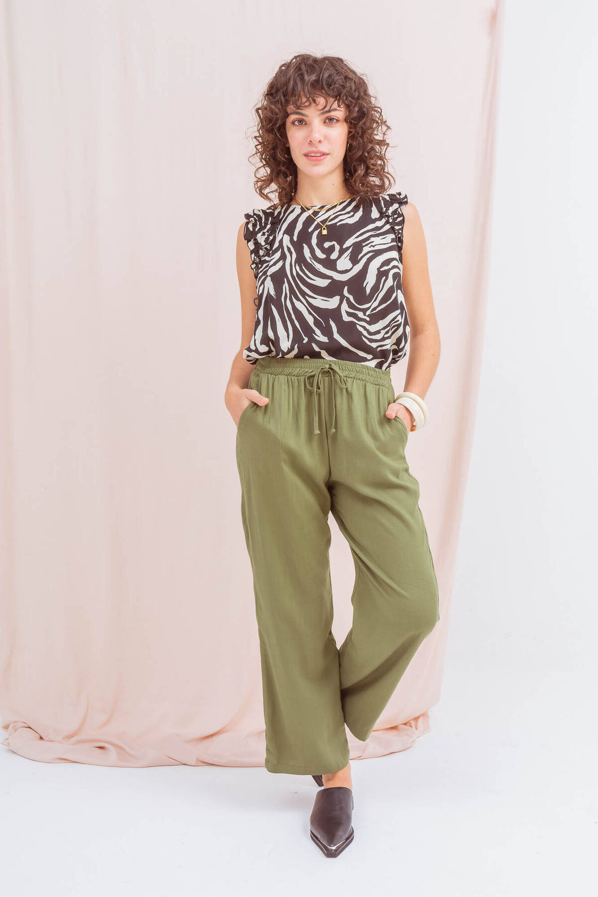 Pantalón de lino elastizado con elástico tiras y bolsillos