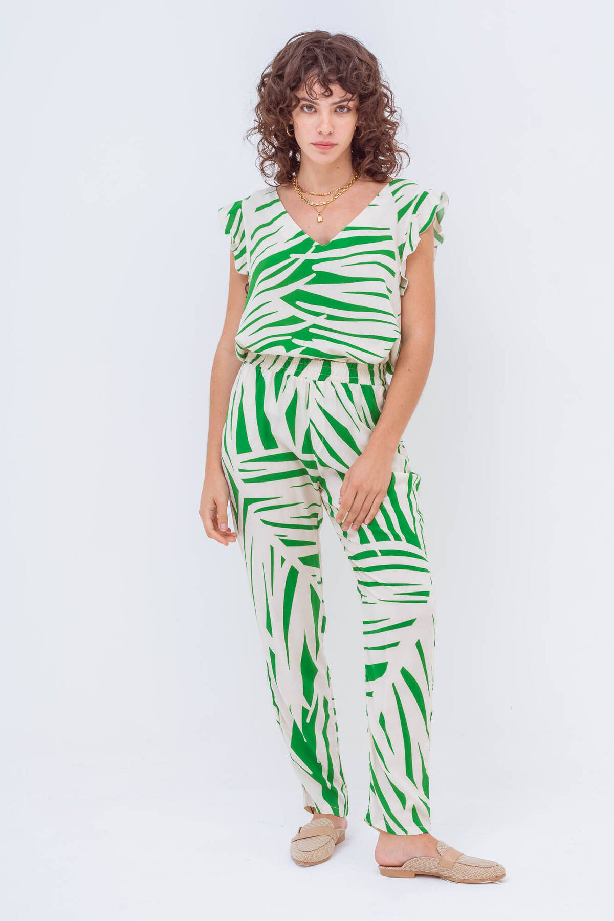 Pantalón de fibrana estampada hojas con elástico