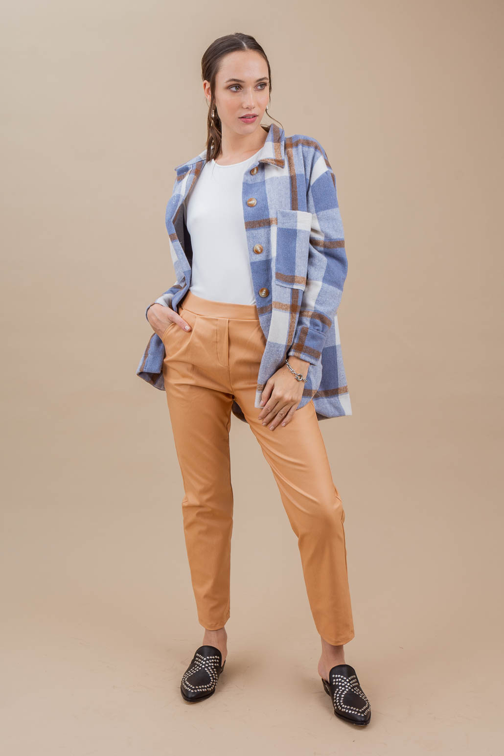 Pantalón de bengalina engomada con elástico bragueta simulada