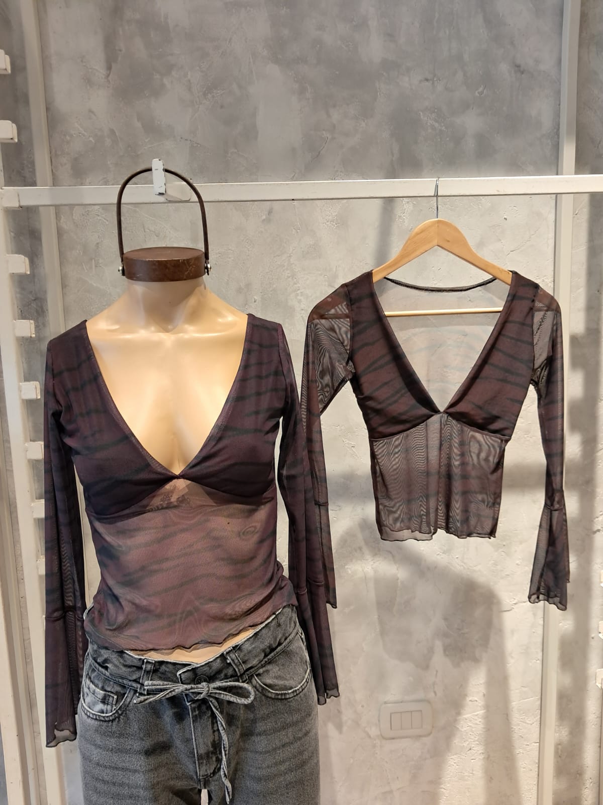 BLUSA TUL CEBRA CUELLO V MANGA OXFORD