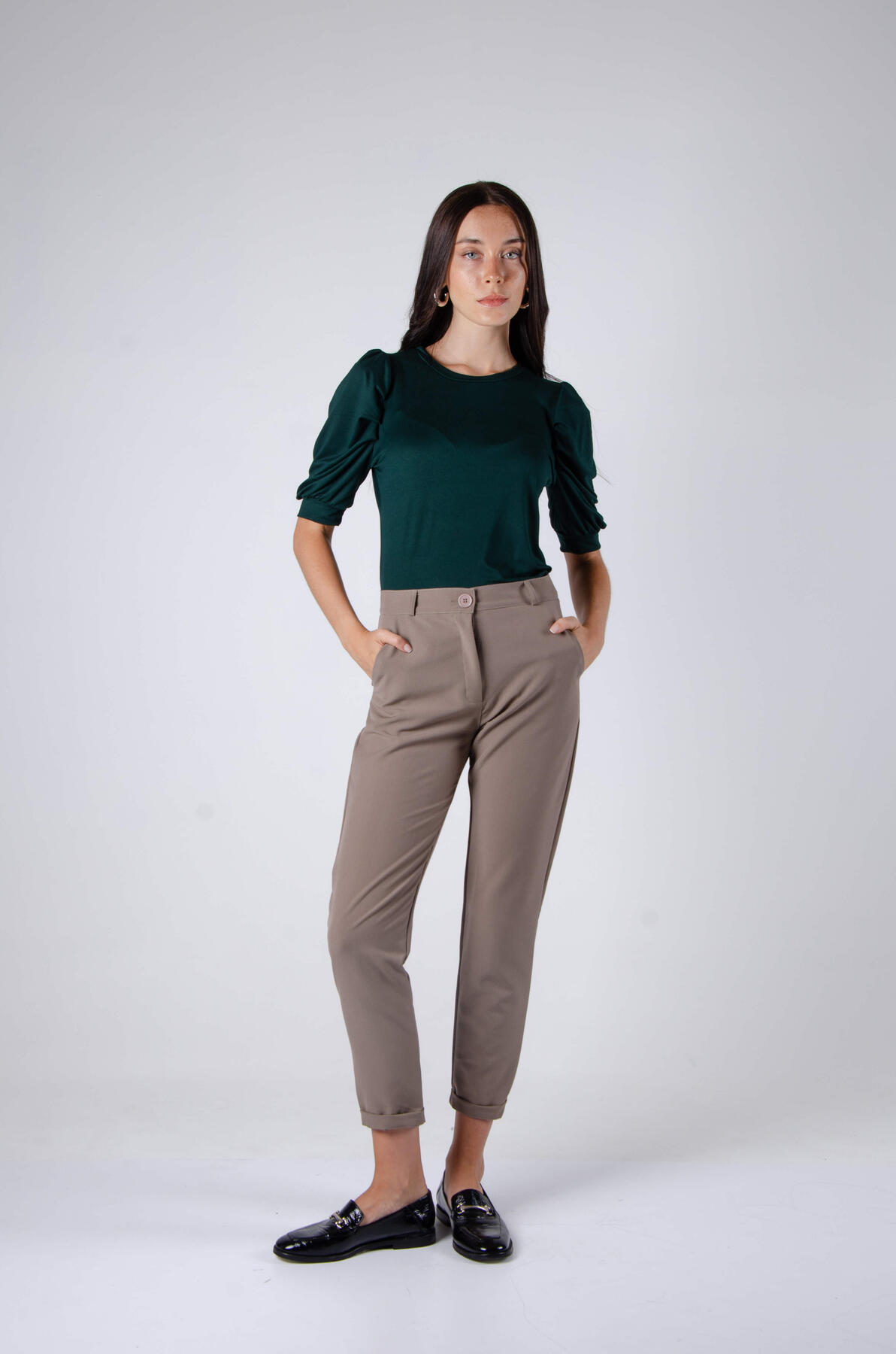 Pantalon sastrero premium con cierre trabillas y bolsillos