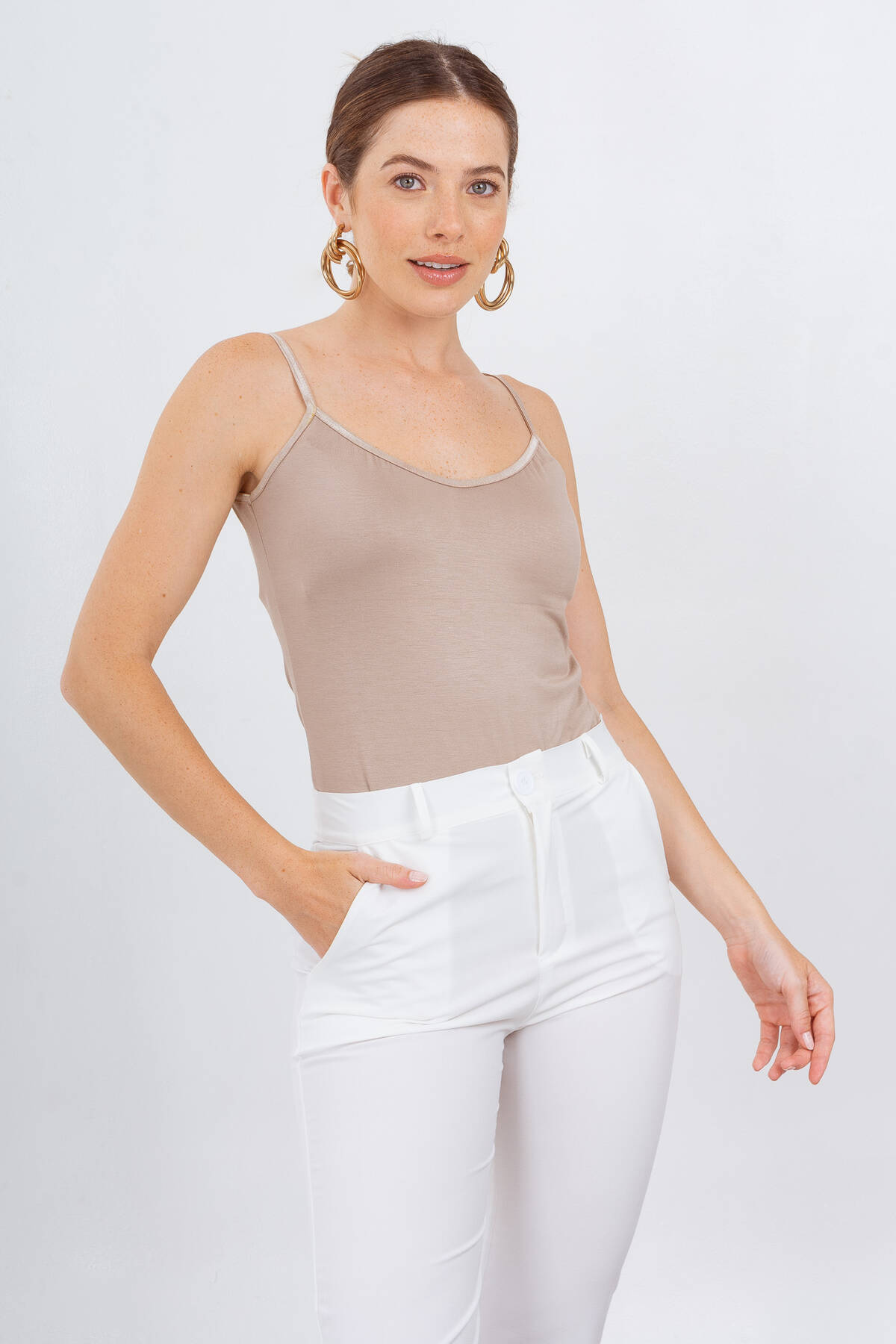 Musculosa con tiritas raso