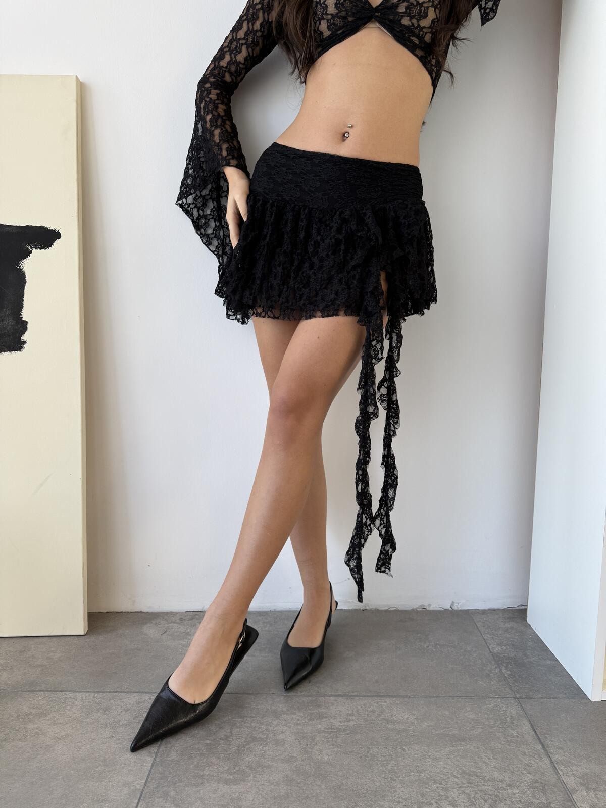 FALDA ENCAJE REGINA