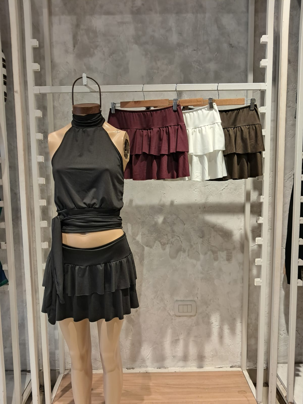 FALDA MICROFIBRA SHORT VOLADOS