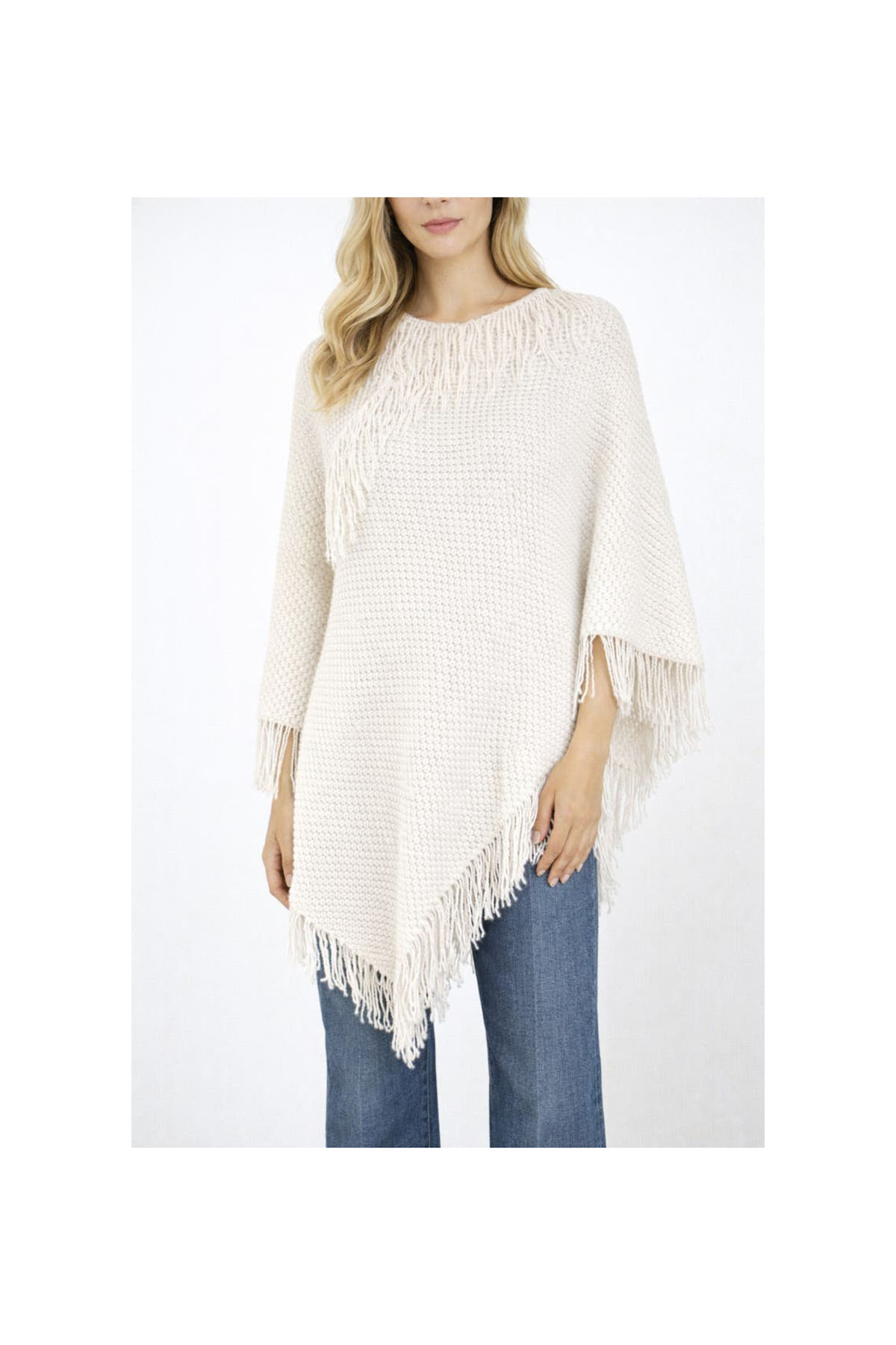 Poncho tejido desflecado