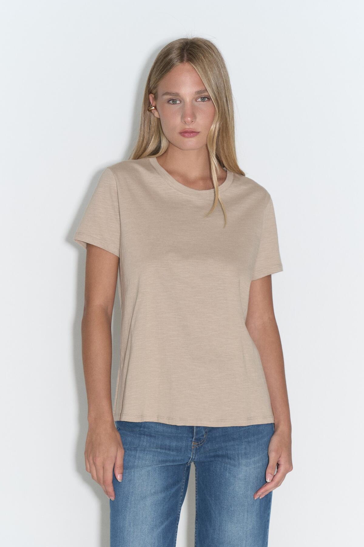Remera Basic Three