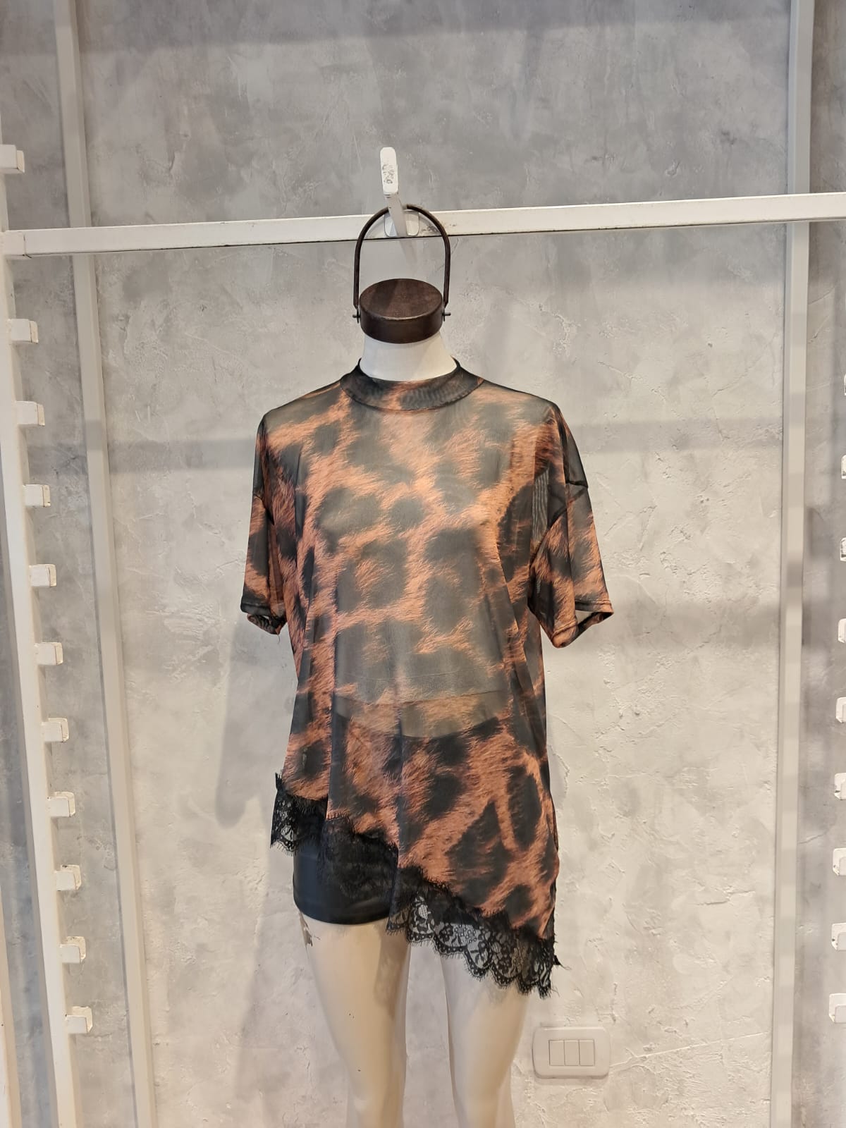 REMERON TUL LEOPARDO CON PUNTILLA