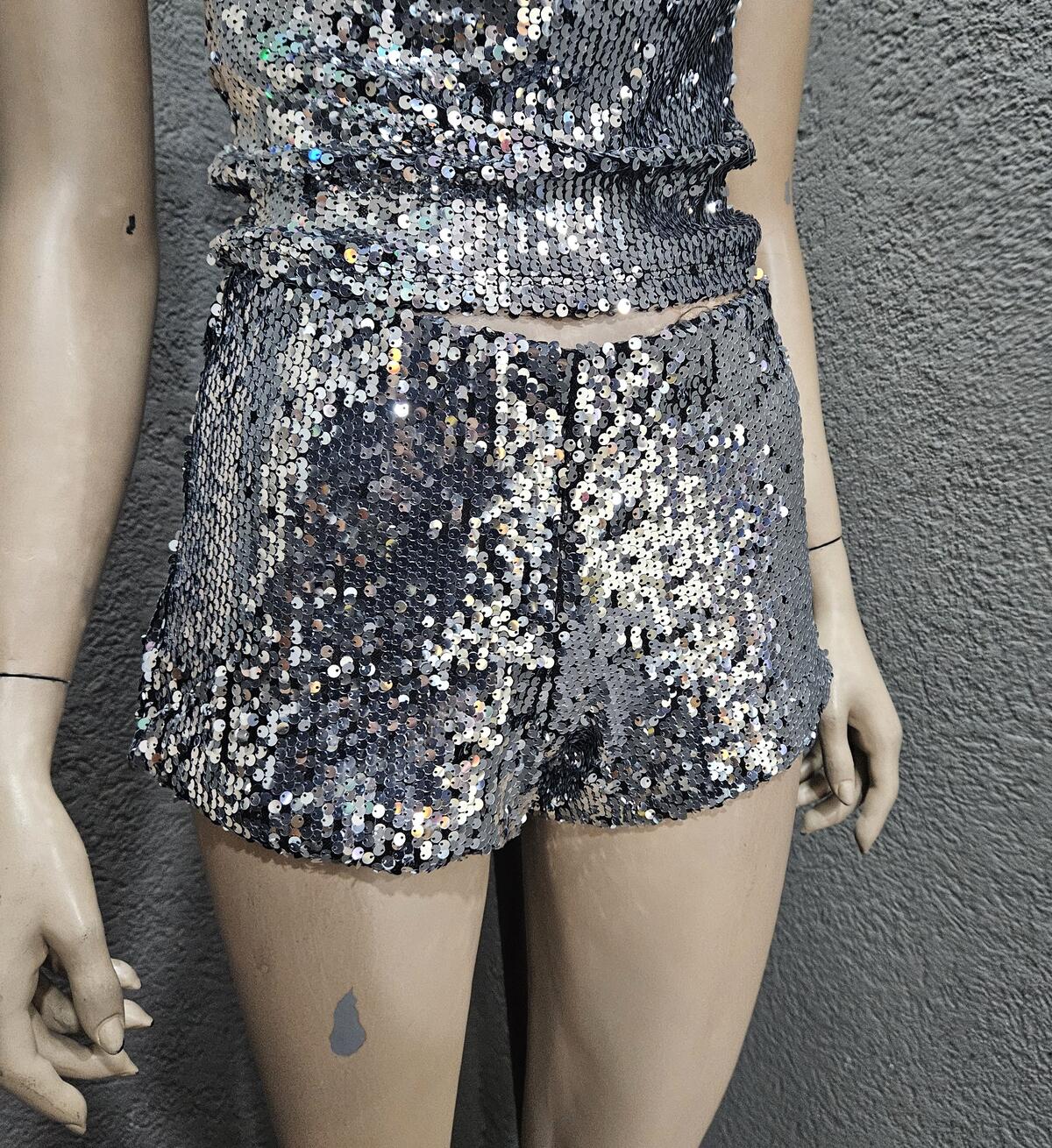 Short lentejuela fina