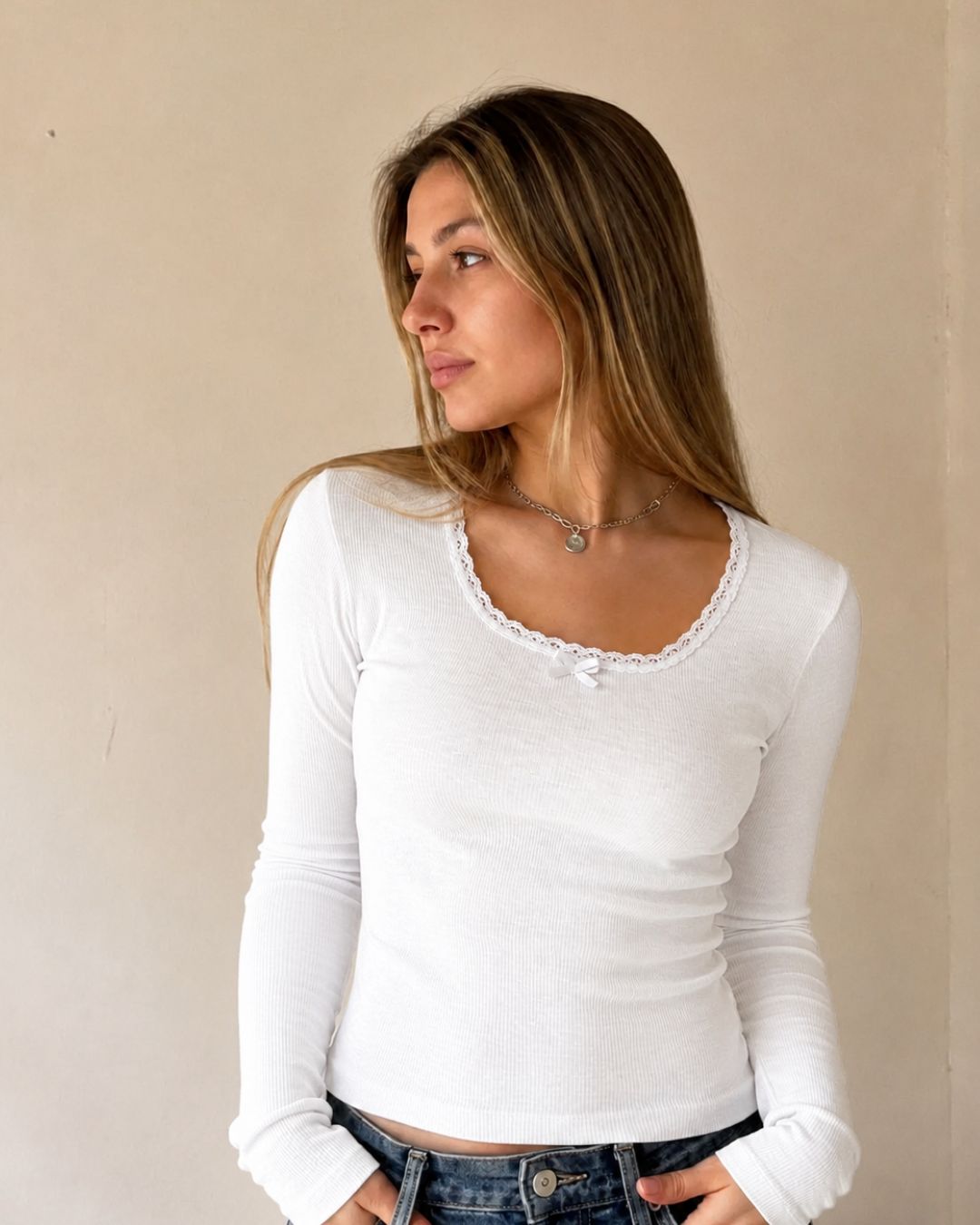 Camiseta con puntillas en morley viscosa