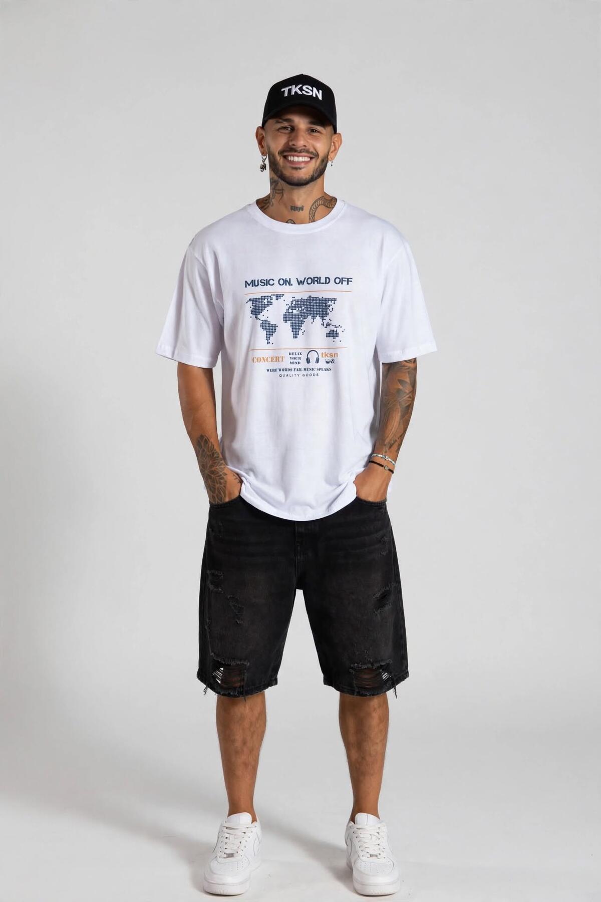 REMERA REGULAR MUSIC WORLD